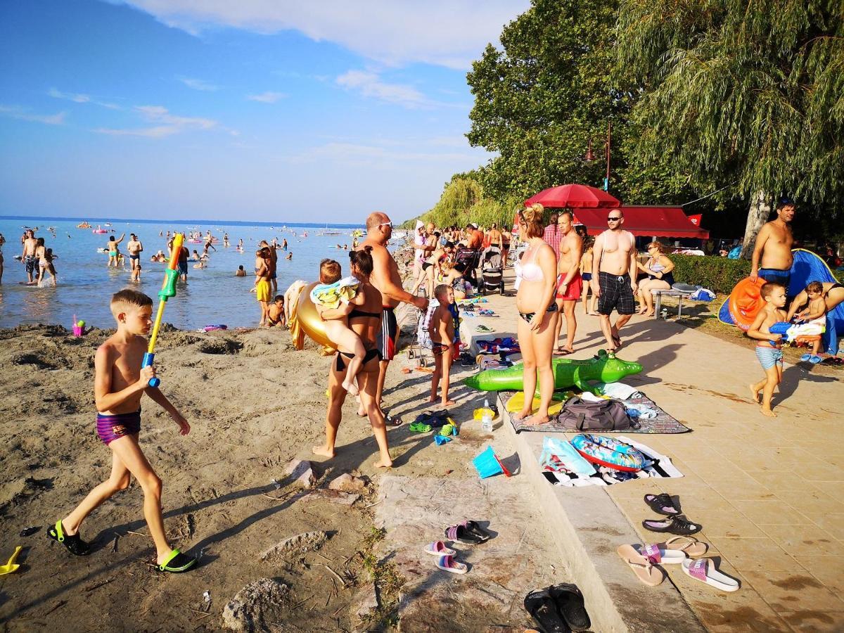 Balaton Wellness Apartman Siofok Exterior photo