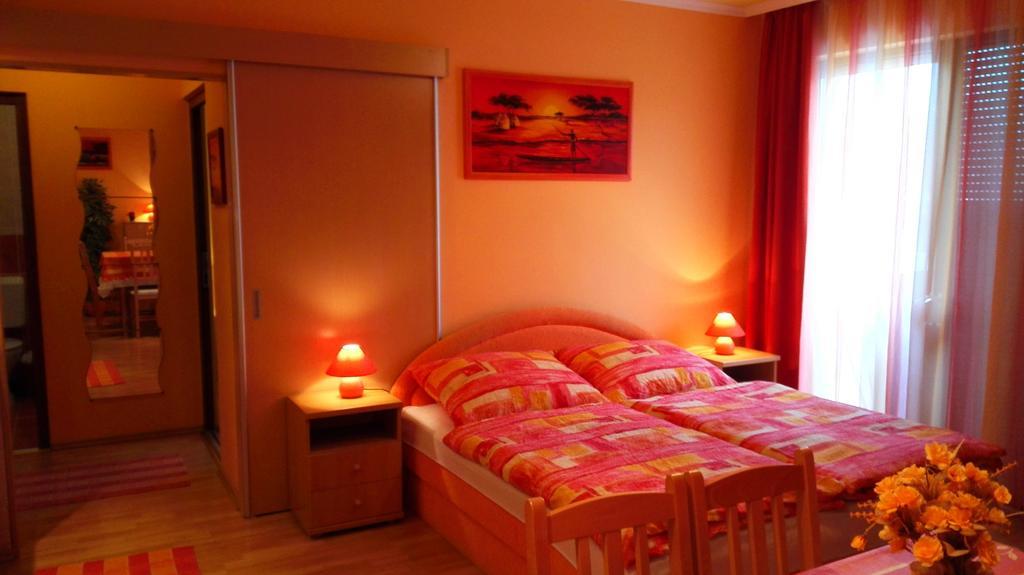 Balaton Wellness Apartman Siofok Room photo