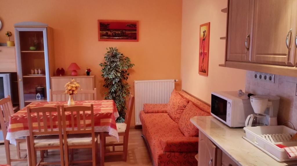Balaton Wellness Apartman Siofok Room photo